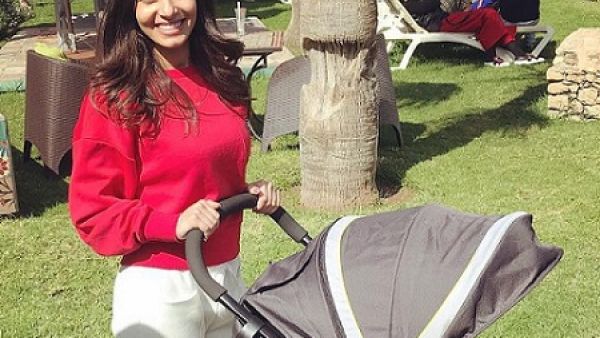 كارمن سليمان و طفلها يتعرضان لحادث سيارة