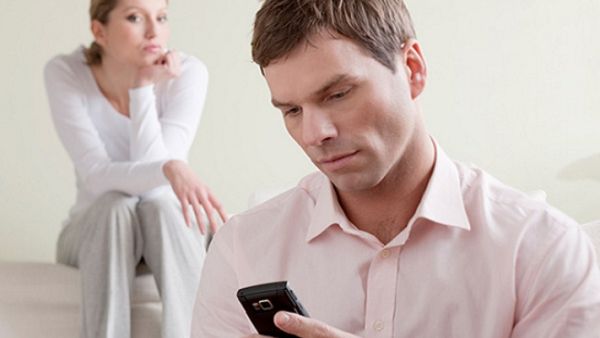 التفتيش في جوال الفتاة