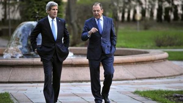 الجانبين يبحثان "مسائل محددة بحتة تتعلق بضرب المواقع التي يسيطر عليها الإرهابيون".