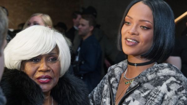 ريهانا ووالدتها