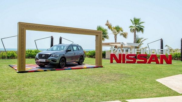 The updated appearance of Nissan Pathfinder Midnight edition incorporates the latest Nissan signature design elements introduced on the award-winning Maxima sport sedan and Murano crossover. The updated appearance of Nissan Pathfinder Midnight edition incorporates the latest Nissan signature design elements introduced on the award-winning Maxima sport sedan and Murano crossover.