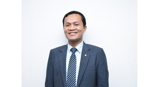 Mr. Sri Widodo has 22 years of housekeeping experience with various international chains Mr. Sri Widodo has 22 years of housekeeping experience with various international chains
