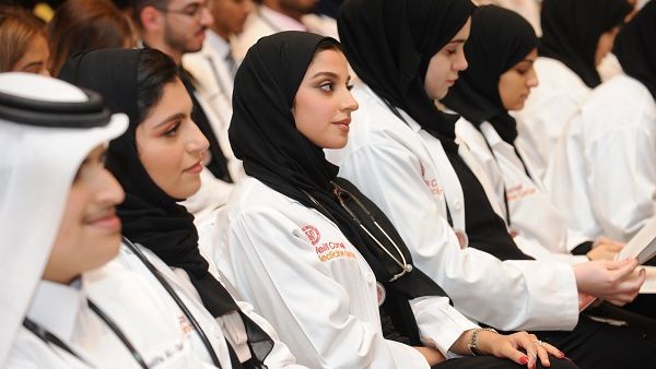 طبيبات وأطباء المستقبل طبيبات وأطباء المستقبل