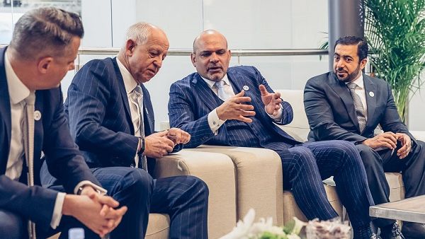 خلال الحدث
