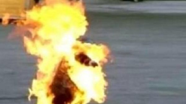 A video capture of 19 year old Ahmed setting himself on fire due to economic reasons in Beirut on Monday. Image from Nahar.net