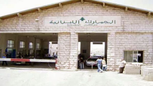تراجع في عدد الشاحنات الخارجة من لبنان بإتجاه سورية بنسبة 70 % 