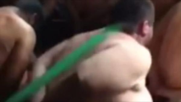 يدعي أبو غيدا بحسب القناة في القرار الظني على عسكريين 2 بتهمة الضرب والايذاء وعلى ثالث بتهم التصوير 