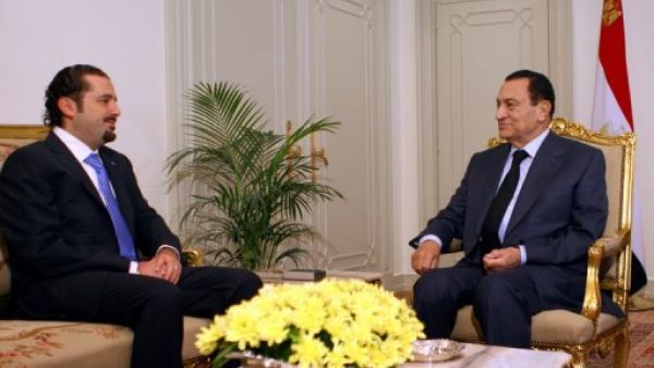 الرئيس المصري حسني مبارك الاثنين رئيس الوزراء اللبناني سعد الحرير
