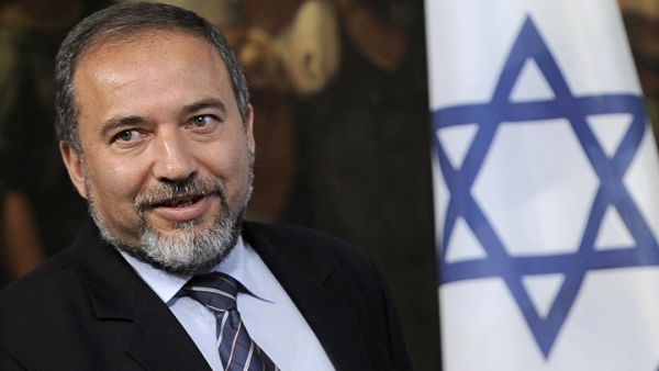 ليبرمان قال إن هناك تفاهما مع دول عربية على قضايا مفصلية