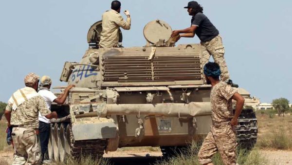 مصدر عسكري: مقتل 12 جنديا ليبيا بانفجار سيارة ملغومة في بنغازي