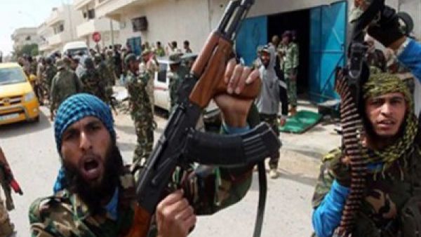 أنباء عن احتجاز مليشيا ليبية عشرات العمال التونسيين في طرابلس