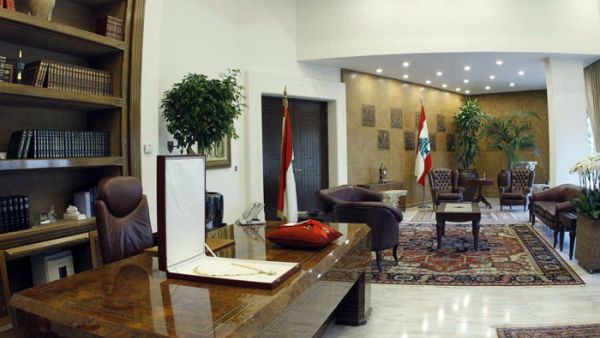 رئاسة الجنرال تعمق أزمة التشرذم المسيحي