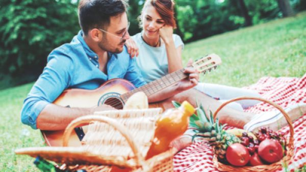 إنهاء المسائل العالقة بين الزوجين بسرعة يساهم في الحد من المشاحنات shutterstock
