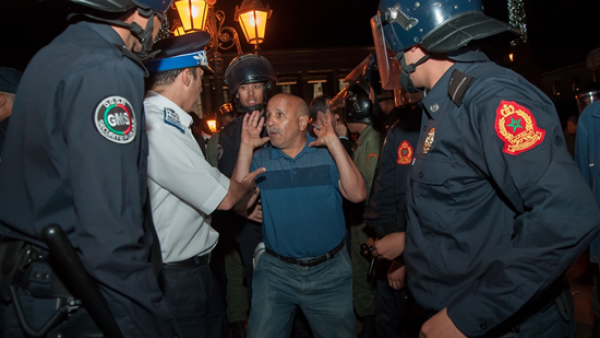 نشطاء حقوقيون أصروا على تنظيم الاحتجاجات رغم تدخل الأمن لمنعها 