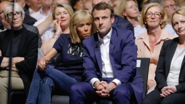  "ميثاق شفافية" يوضح دور زوجة الرئيس