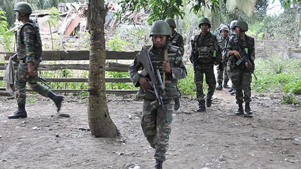 وصول طلائع القوة الماليزية الى السعودية للمشاركة في التحالف
