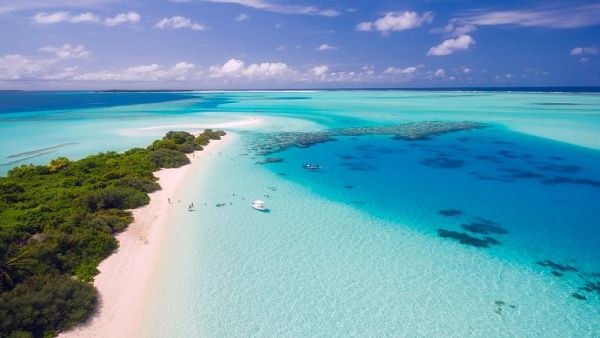 The project aims to develop “exceptional resorts” on more than 50 natural islands in the Red Sea. (File photo)