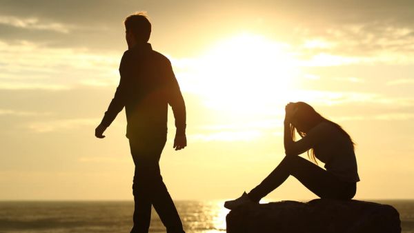 عدم الثقة في النفس تجعل الشخص عاجزاً عن حب نفسه أولاً
