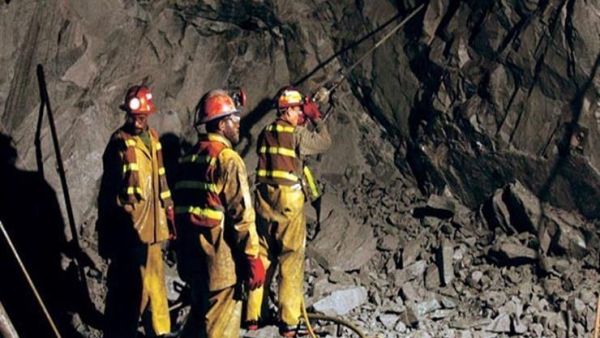 الهيئة الوطنية للكوارث: عدد ضحايا الانهيار بلغ 16 قتيلًا وتم إنقاذ 18 شخصا