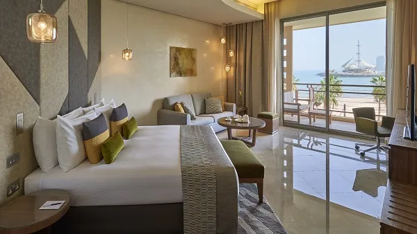 The offer includes a one-night stay in one of the hotel’s spacious rooms or luxurious suites at special rates with a great complimentary breakfast buffet.