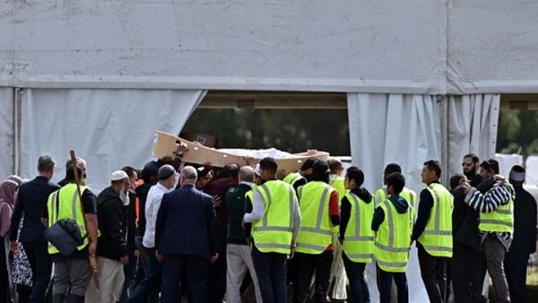 جرت مراسم الدفن وسط حراسة أمنية مشددة