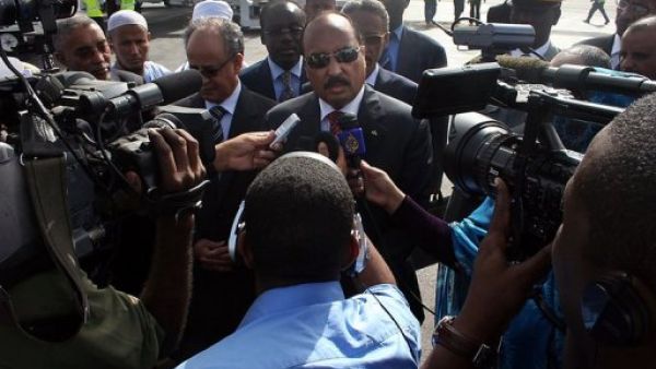 المعارضة الموريتانية تتهم الرئيس بالانقلاب على الدستور
