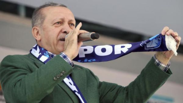 دعا المواطنين في مسقط رأسه لعدم الالتفات للحملات ضد تركيا