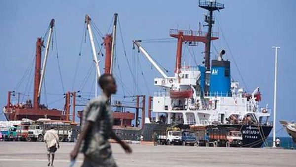 مقتل 16 شخصا بتفجير سيارة مفخخة في مقديشو