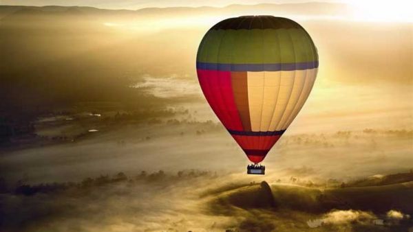 إصابة 9 أشخاص جرّاء سقوط منطاد جنوب شرقي استراليا