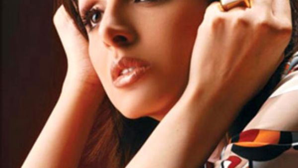 Angham allegedly refused to be seated next to her co-star at the Ramadan dinner