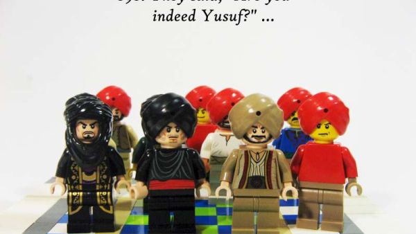 Photo taken as  example of TEACHING KIDS THE HOLY QURAN Blog by "Read with Meaning".  Children can learn of the characters 
and Islamic figures through lego.