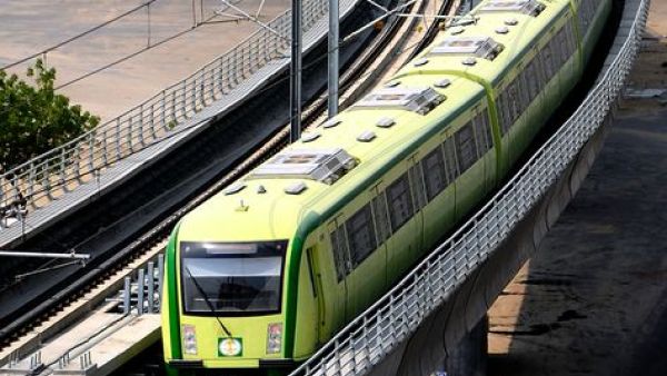 The proposed railway will link Oman to Kuwait via United Arab Emirates, Qatar, Bahrain and Saudi Arabia by 2018 (Courtesy of Arabian Business)