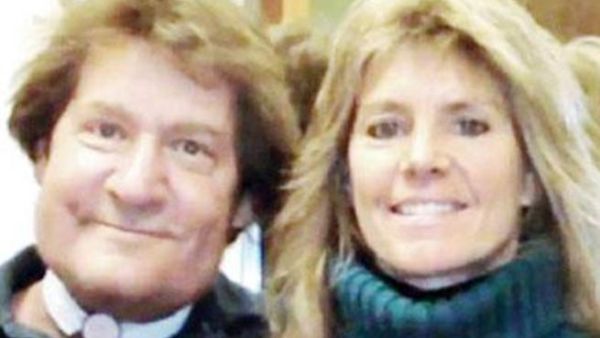 قبل ان يموت.. مع زوجته