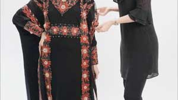 العباءة ما غيرها