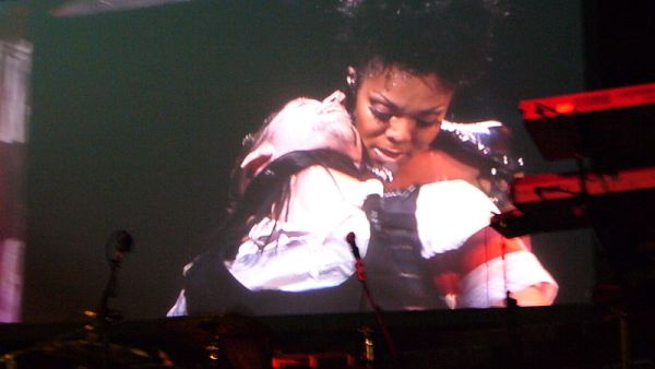 Singer Janet Jackson in concert (Wikimedia Commons/Andy Liang) 