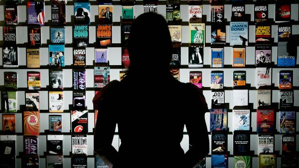 Successful Arabic literature is tackling very contemporary and likely fictional scenarios in the Arab world, replete with drama. Successful Arabic literature is tackling very contemporary and likely fictional scenarios in the Arab world, replete with drama.