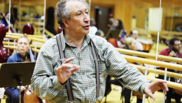 The Egyptian Philharmonic Society was founded by conductor Ahmed El-Saedi.