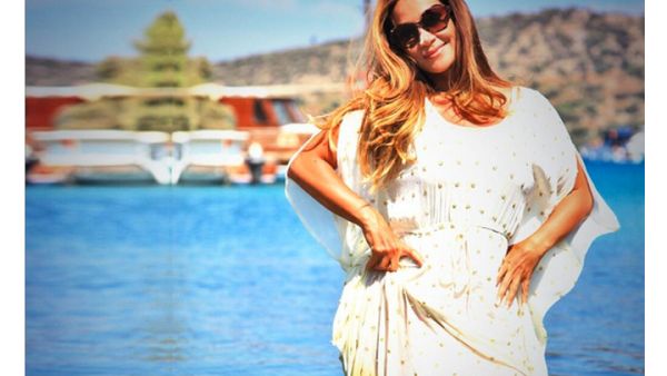 Diana Haddad's new look in her latest music video. (Image: Twitter)
