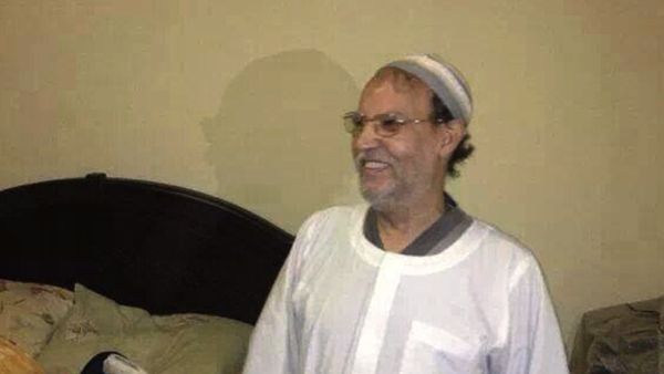 A picture released by the Egyptian interior ministry shows senior Muslim Brotherhood figure Essam al-Erian following his arrest at an apartment in east Cairo where he had been in hiding on October 30, 2013 in Cairo. (AFP)