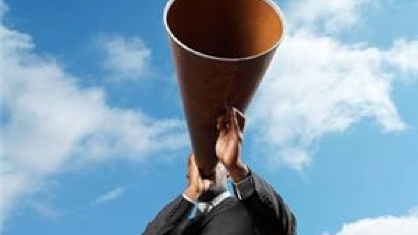 فضيحة وعليها شهود