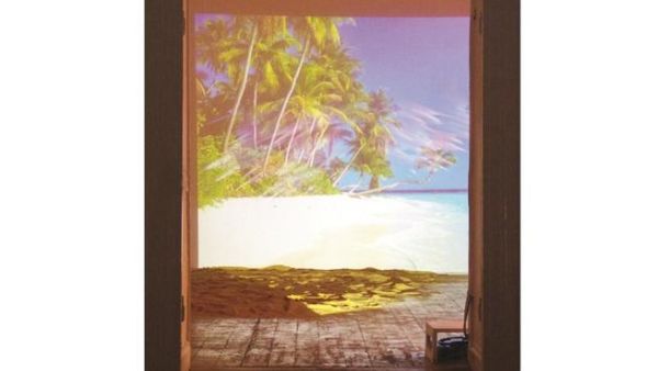 Zen Beach by Islam Shabana. (Ahmaddin Khelesh and the Townhouse Gallery)
