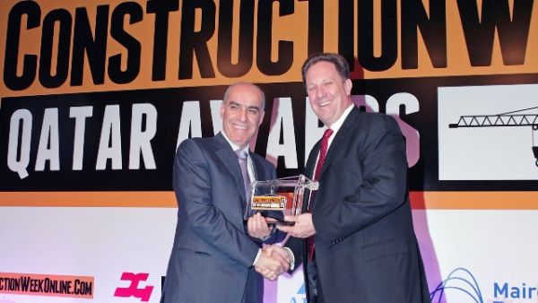 Jerry Jackson, Technical Director receiving Construction Week Award Jerry Jackson, Technical Director receiving Construction Week Award