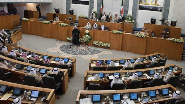 مجلس الوزراء الكويتي يتجه "نحو دراسة مقترح تمويل مشاريع مصرية بنظام الصكوك في مجالات الكهرباء والنقل والتموين والصناعة"