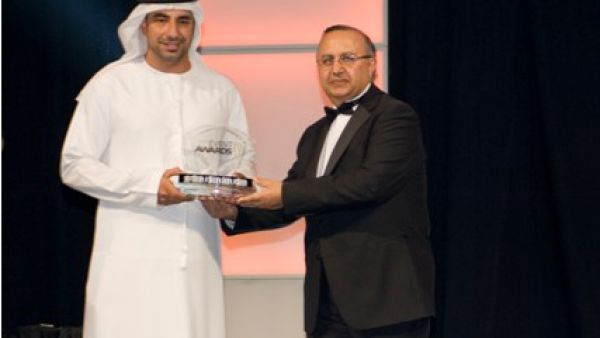 Mahir Julfar, Commercial Director of DWTC receiving the award on behalf of Dubai World Trade Centre