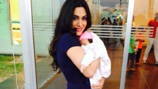 Maya Nasri taking her little to the salon. (Image: Facebook)