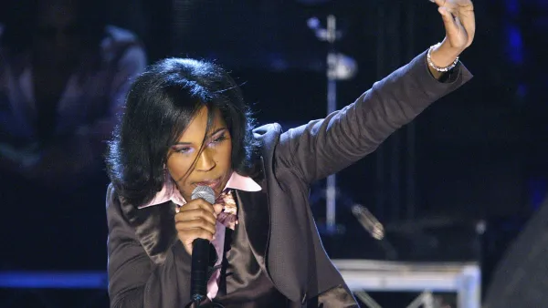 Soul Singer Macy Gray calls the way the Israeli state treats Palestinians 'disgusting'