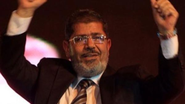 Egypt's economy is in trouble over Morsi's presidential edict concerns investors