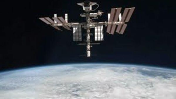 Youtube Space Lab, the International Space Station with ATV-2 and Endeavour Youtube Space Lab, the International Space Station with ATV-2 and Endeavour