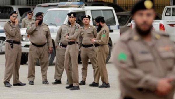 الأمن السعودي متهم بتعذيب المعتقلين السياسيين في السعودية. 