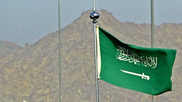 اعتقال 3 سعوديين بثوا شريطا عن الفقر اعتقال 3 سعوديين بثوا شريطا عن الفقر